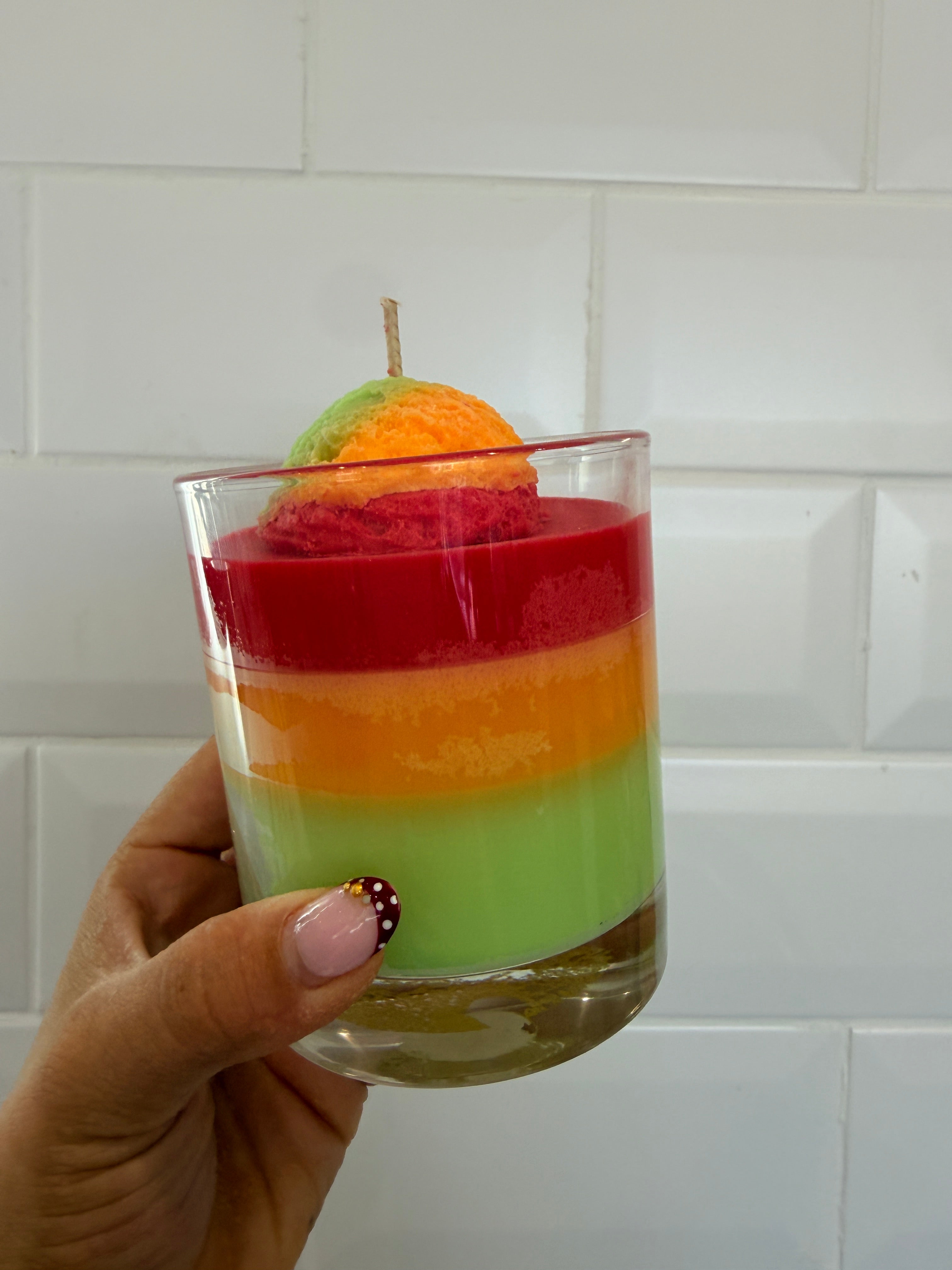 Fruity traffic light candle
