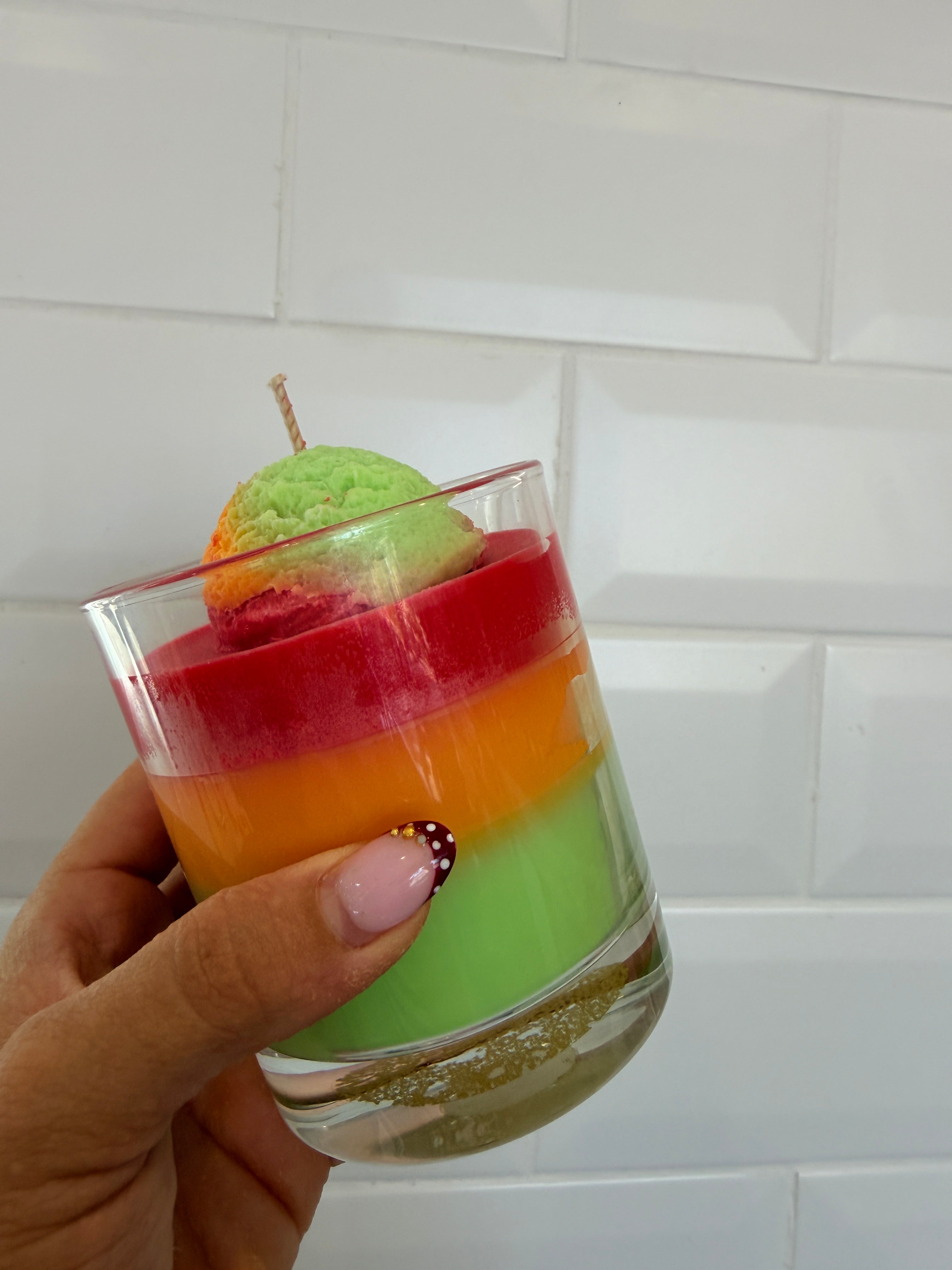 Fruity traffic light candle